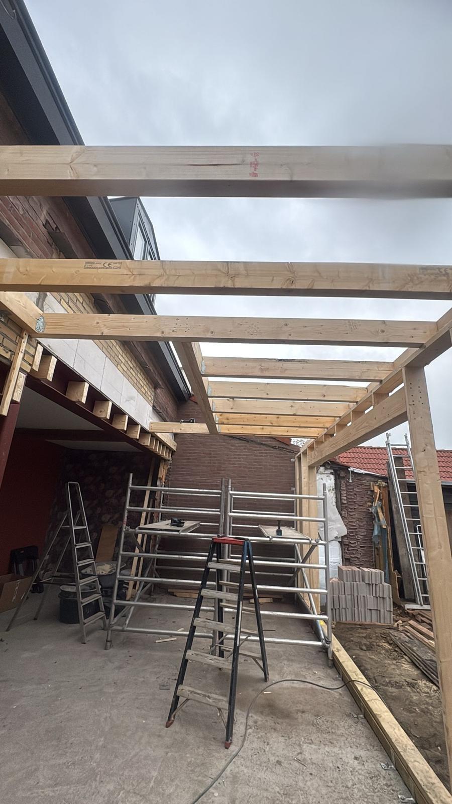 Timmerwerk & afbouw – houten dakconstructie op maat